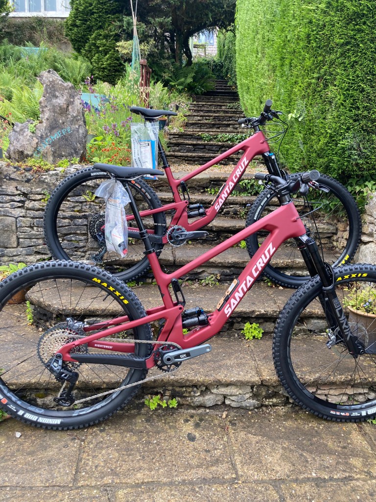 A beautiful pair of Santa Cruz hightowers ready for a new home